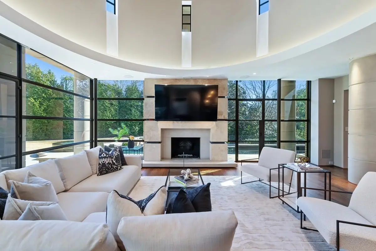 Professional home staging in Metro Atlanta by Design2Sell –– 3 areas
