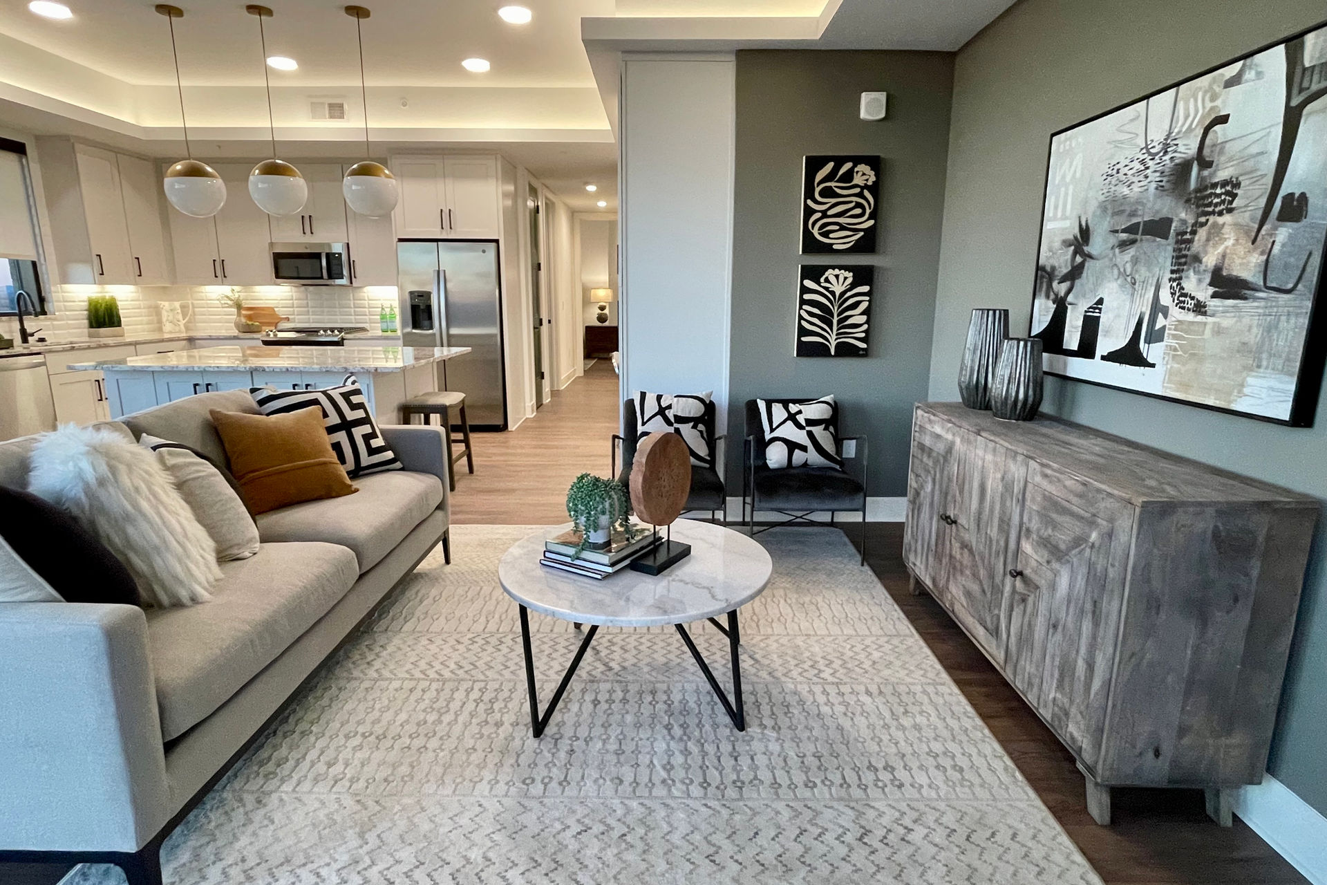Professional home staging in Metro Atlanta by Design2Sell — Single Family